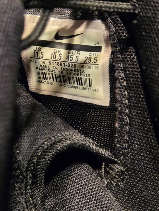 MENS SIZE 11.5 TRIPLE BLACK NIKE ROSHE RUN main image 7